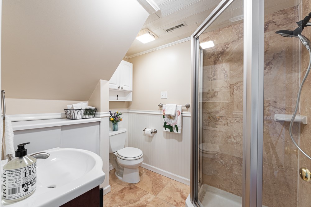 1433 Balsam Drive