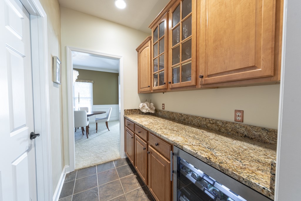 1106 Eleanor Pl