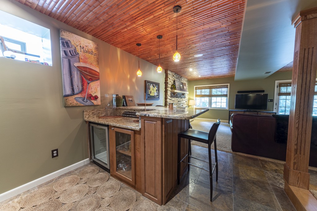 1106 Eleanor Pl