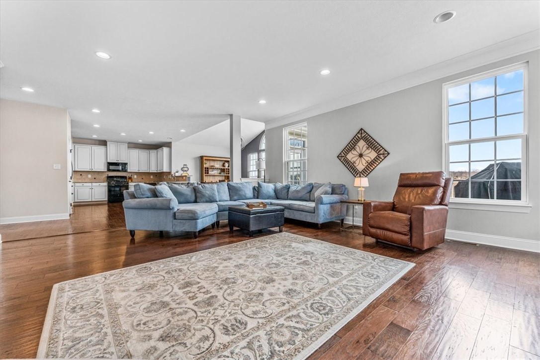 3023 Falcon Drive