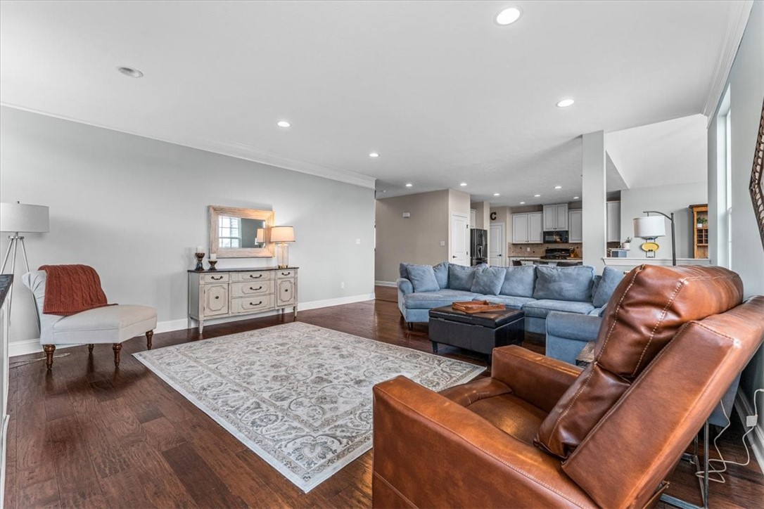 3023 Falcon Drive
