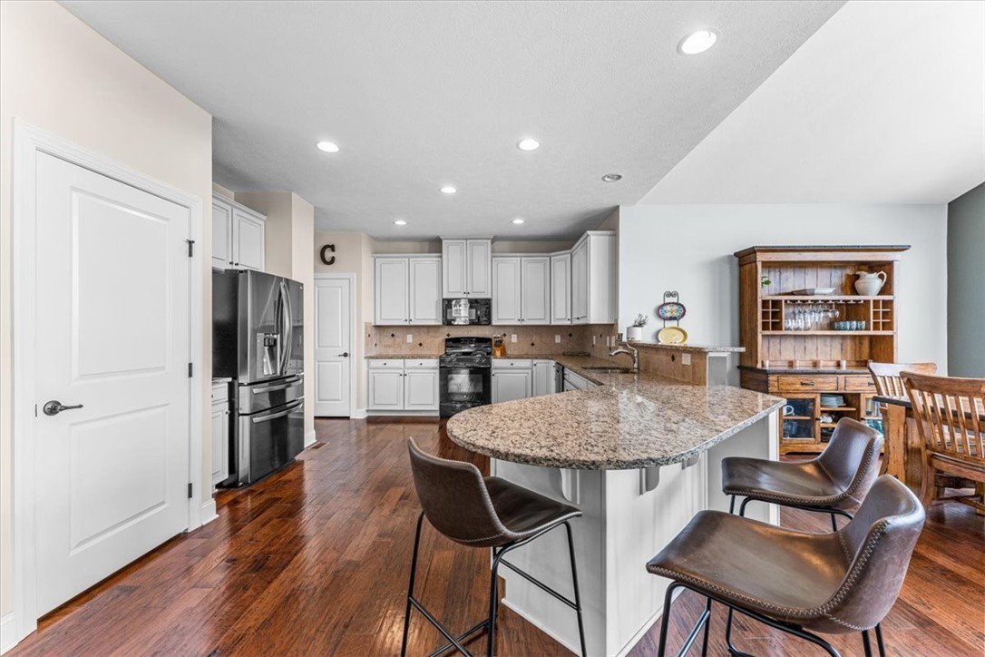 3023 Falcon Drive