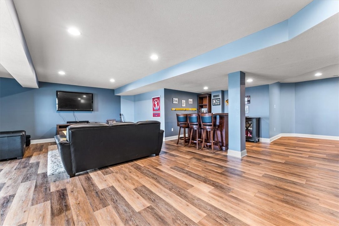 3023 Falcon Drive