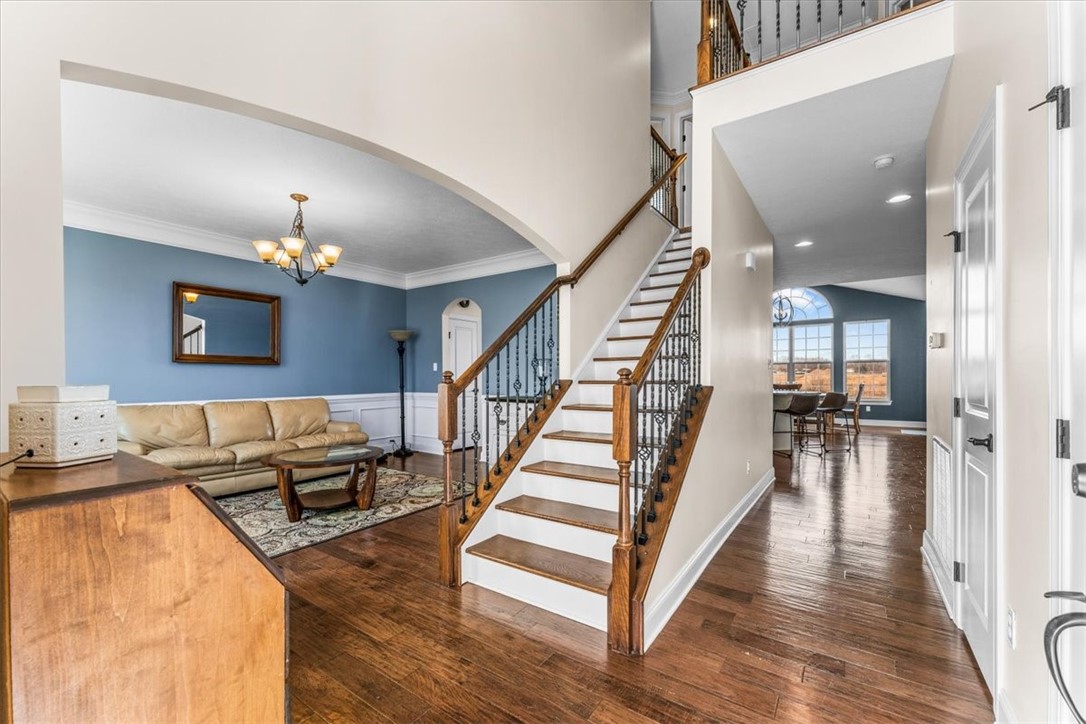 3023 Falcon Drive
