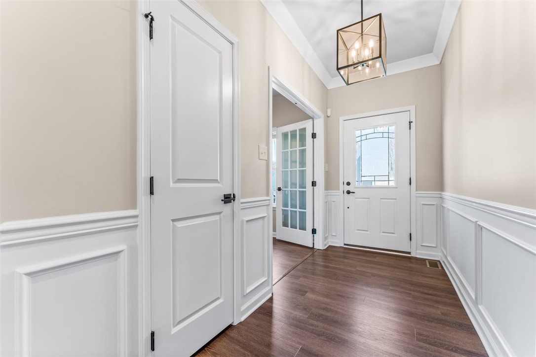 1043 Blackhawk Drive