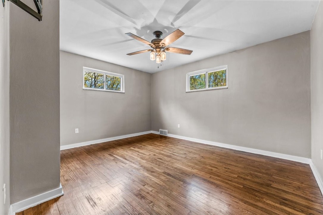 1433 Lakeside Drive