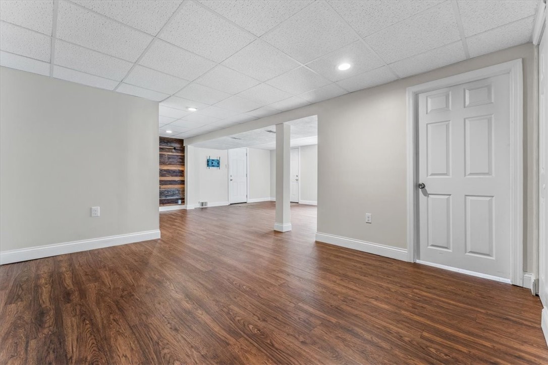 1433 Lakeside Drive