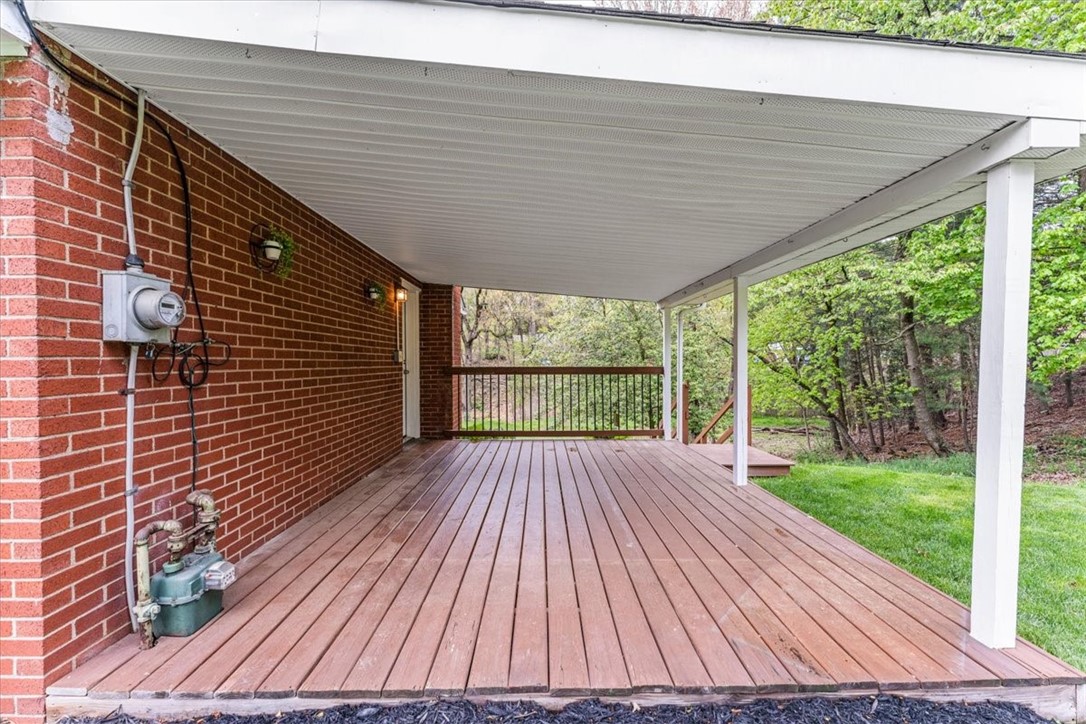 1433 Lakeside Drive