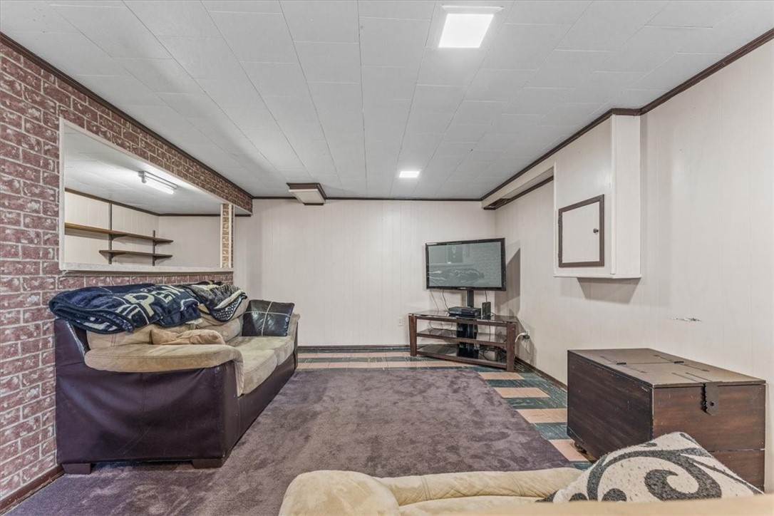 3661 Longview Drive