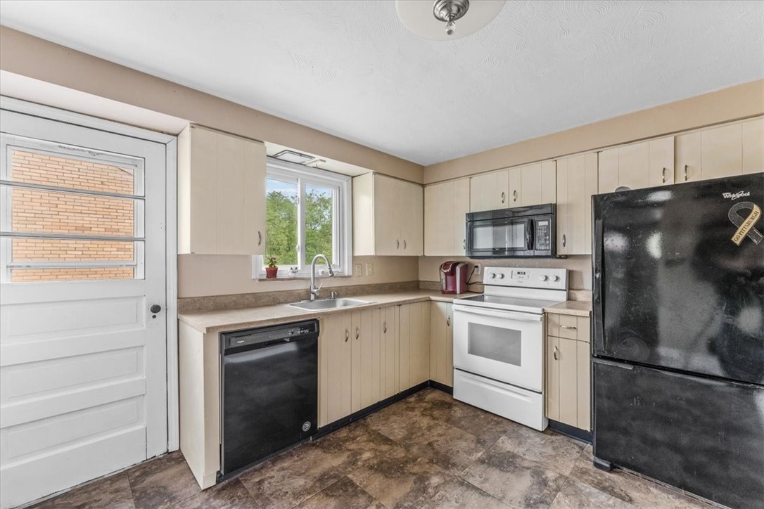 3661 Longview Drive
