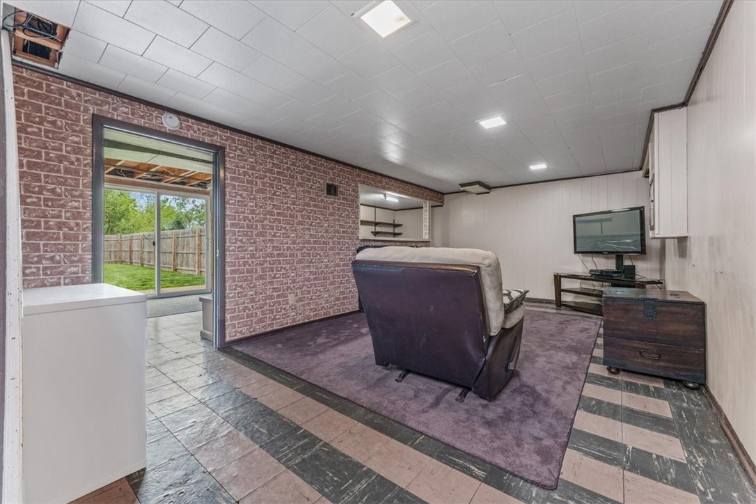 3661 Longview Drive