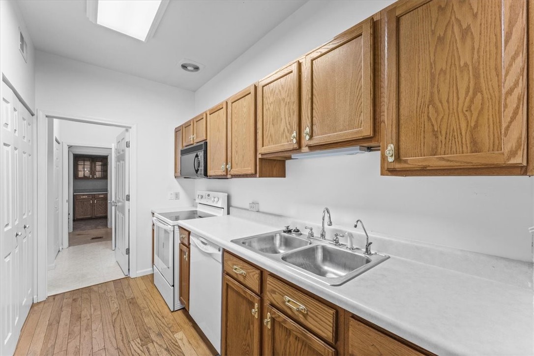 510 Wilshire Circle
