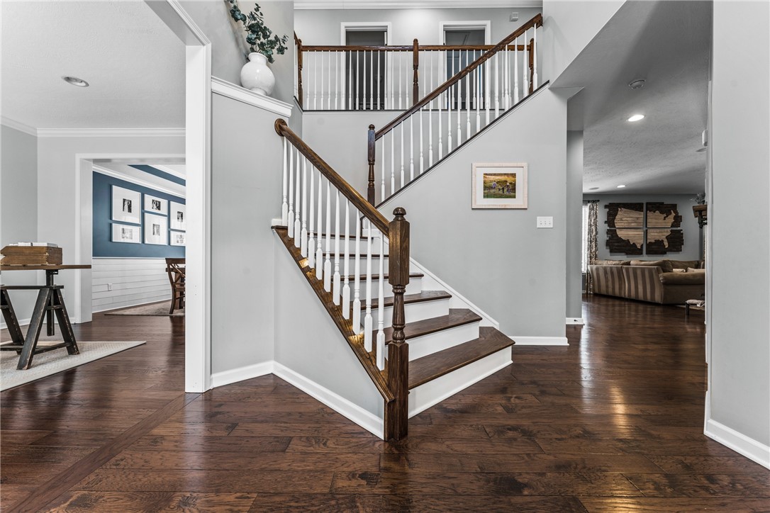 3010 Falcon Drive