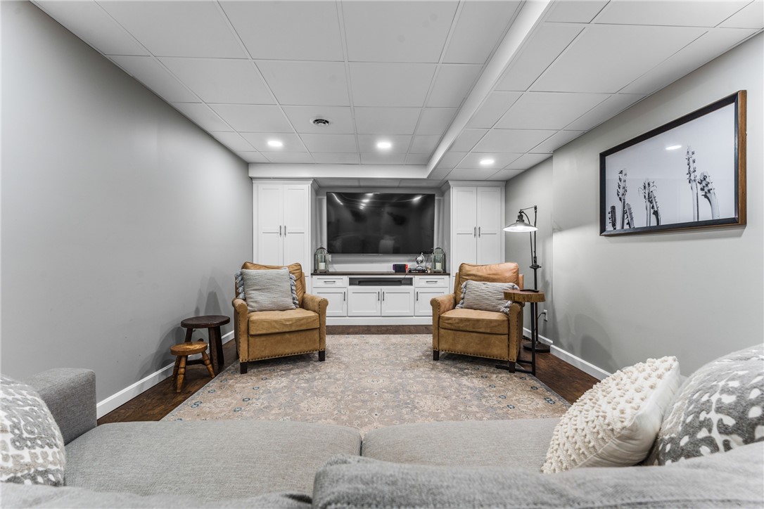 3010 Falcon Drive