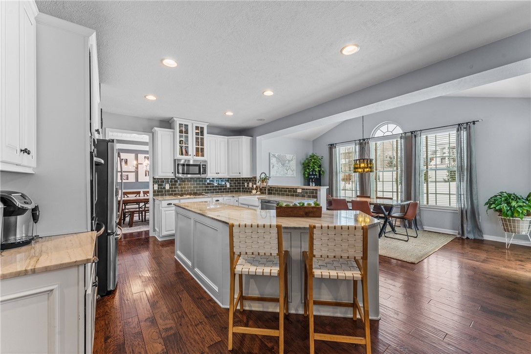 3010 Falcon Drive