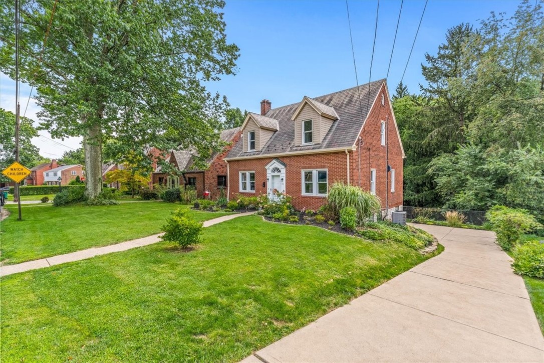 819 Washington Drive