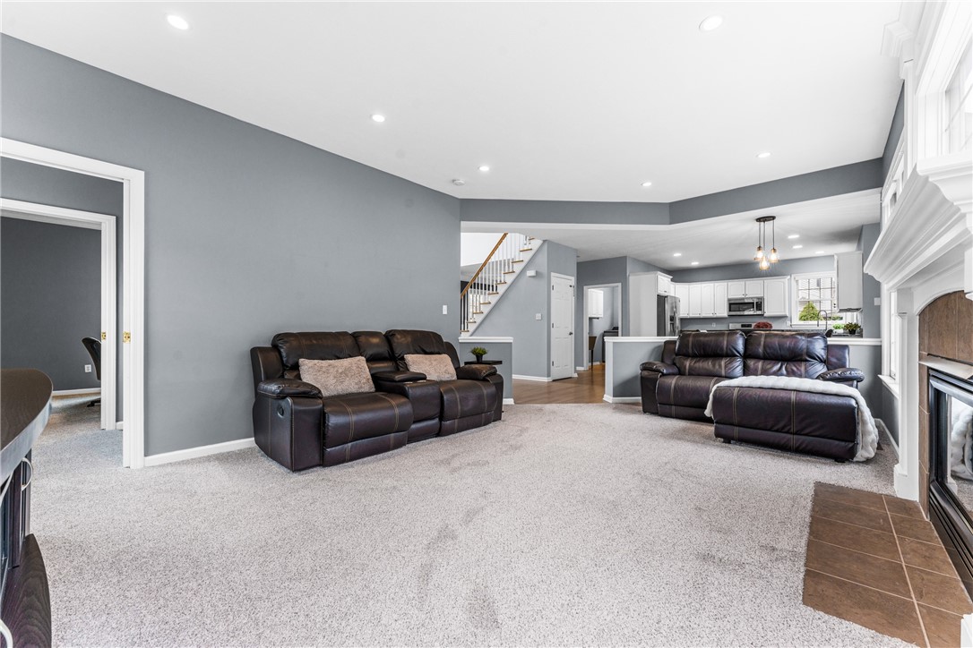 5033 Northfield Drive