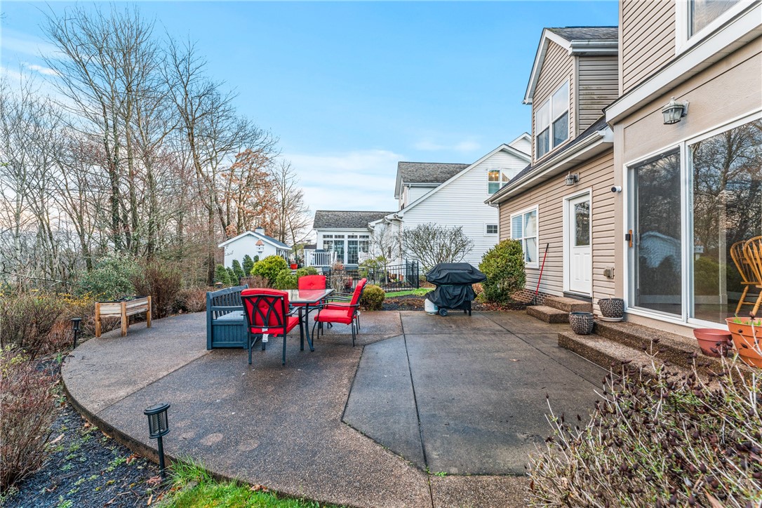 151 Creek Side Dr