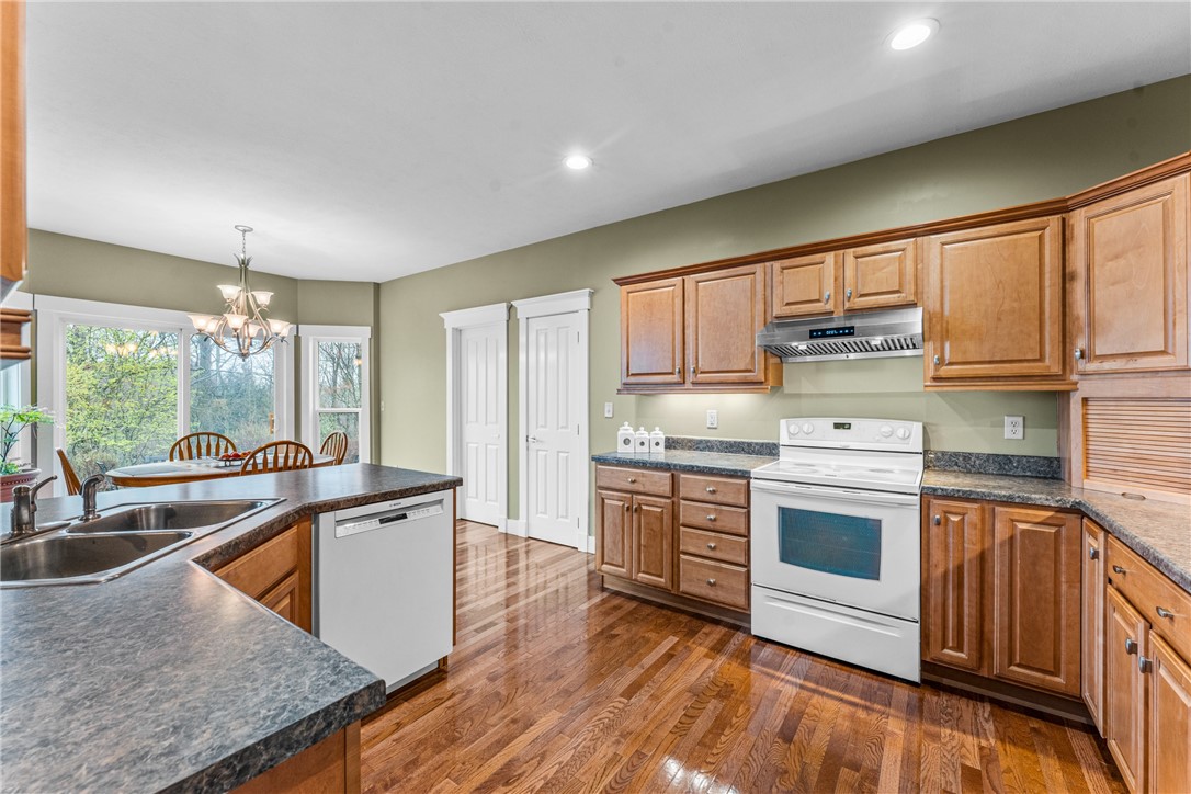 151 Creek Side Dr