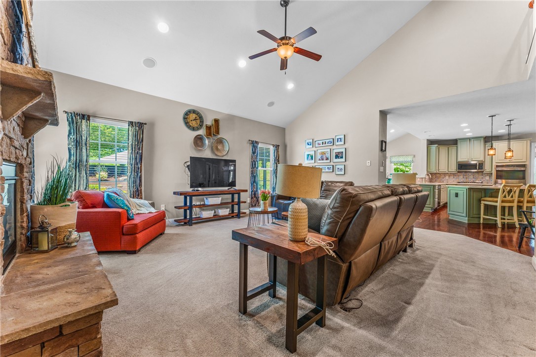 211 Taylor Ridge Lane