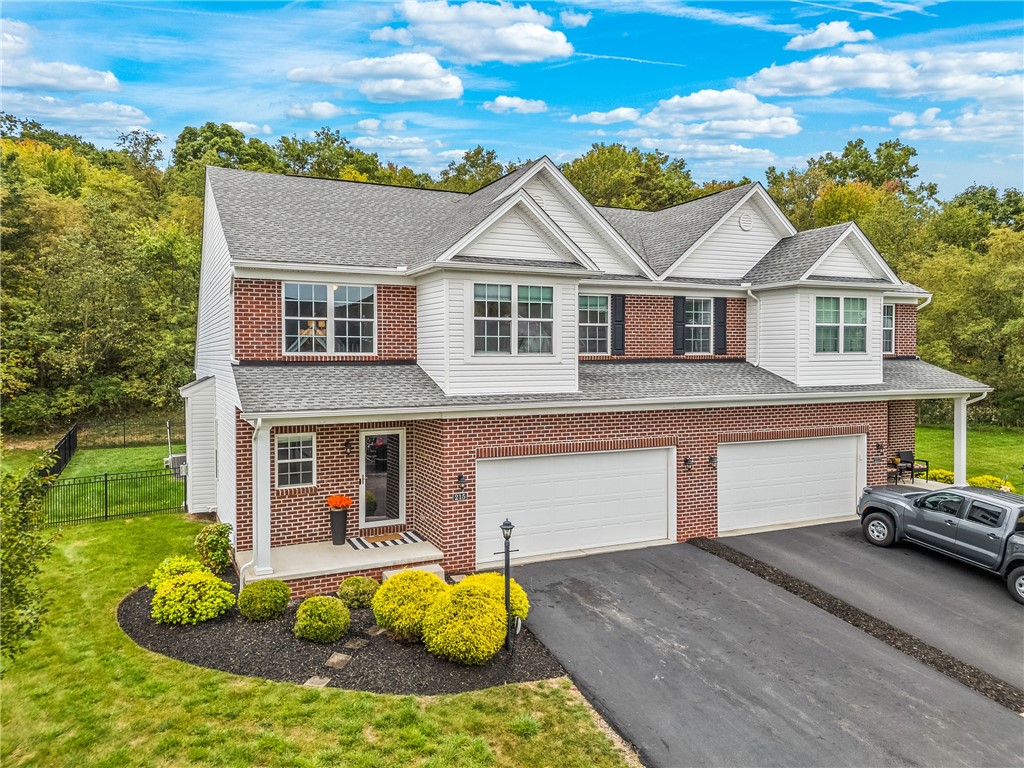 215 Bentbrook Circle