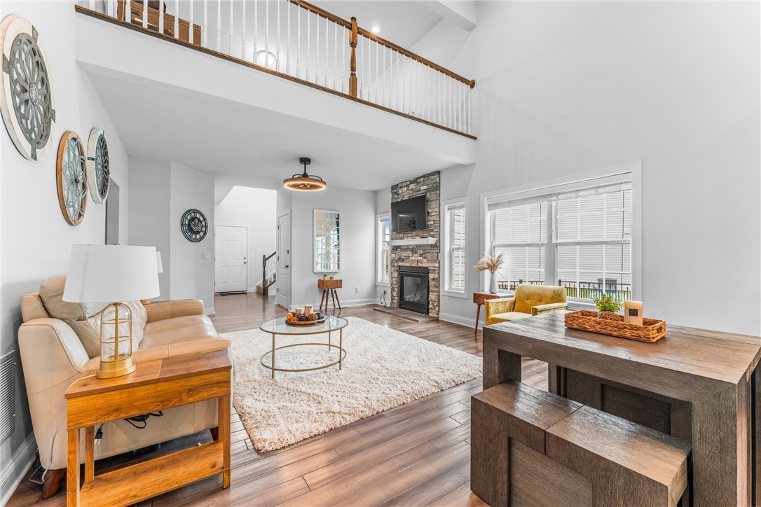 215 Bentbrook Circle