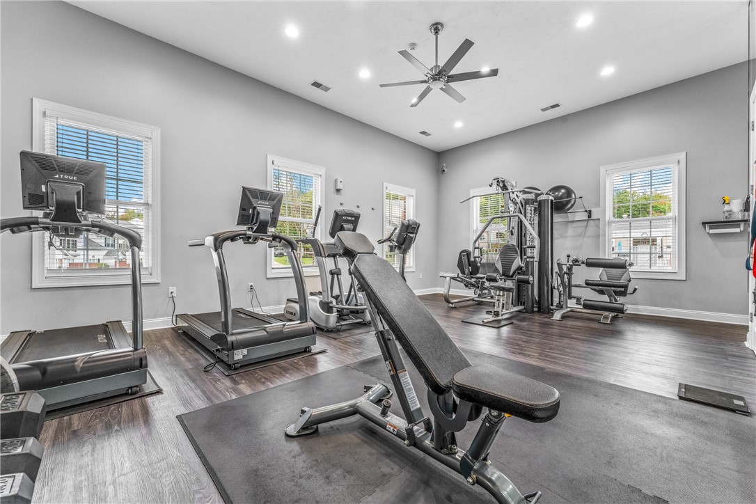 215 Bentbrook Circle