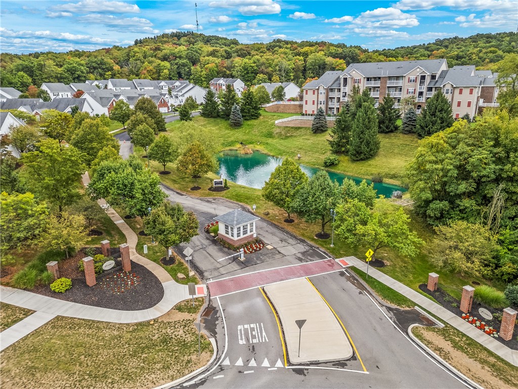 215 Bentbrook Circle