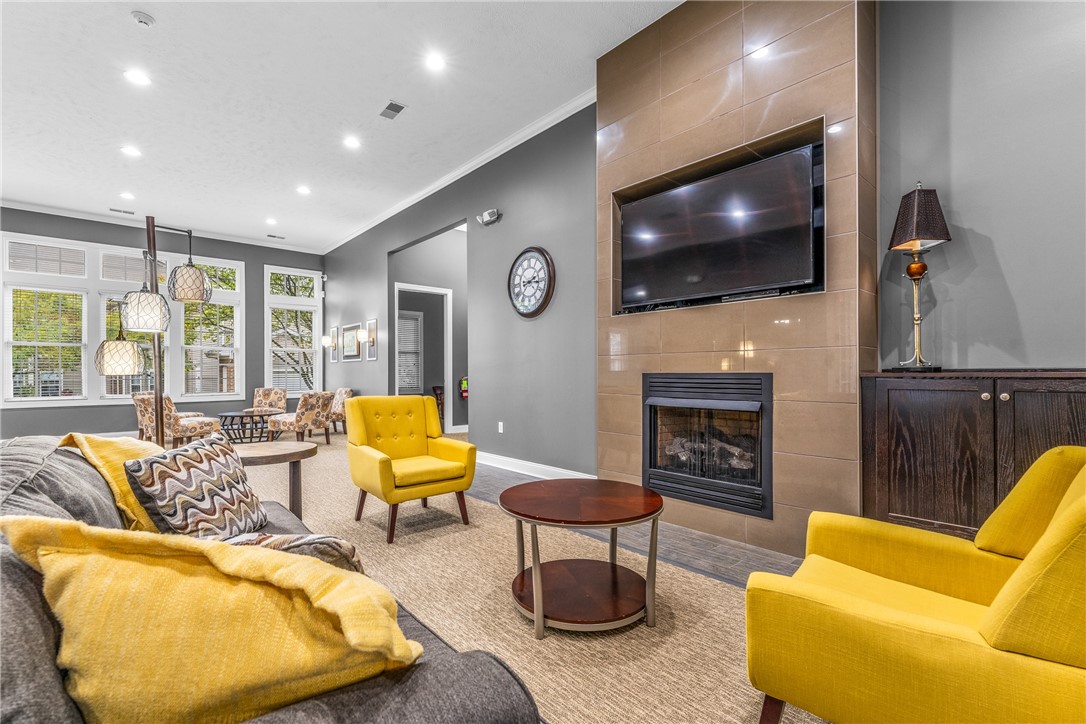 215 Bentbrook Circle