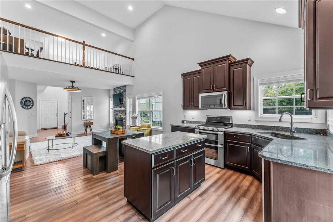 215 Bentbrook Circle