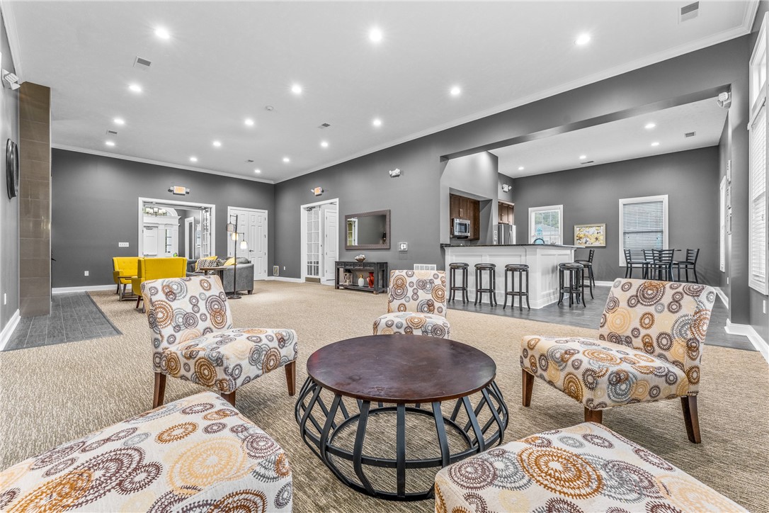 215 Bentbrook Circle