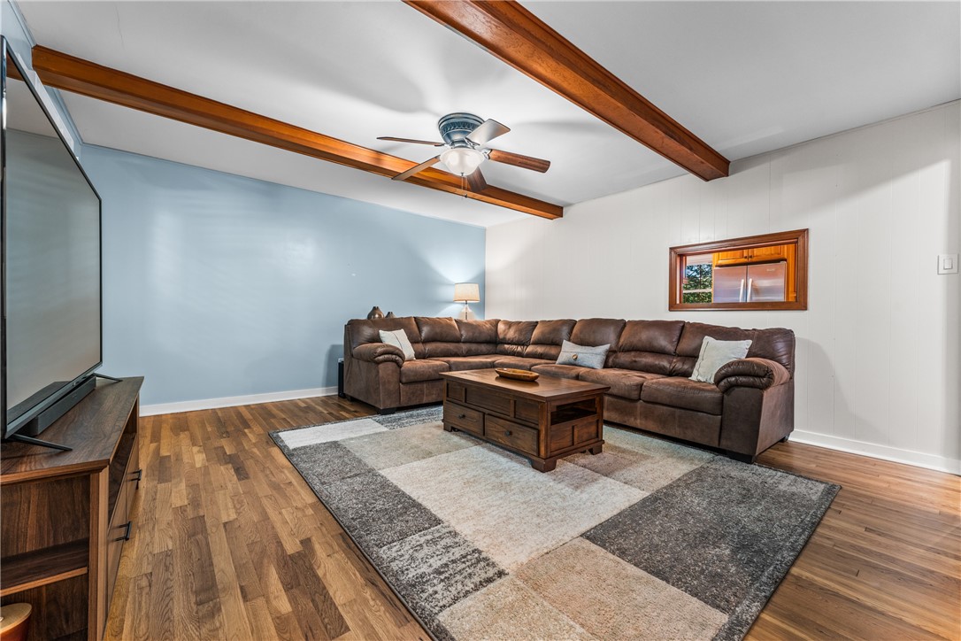 2408 E Springwood Drive