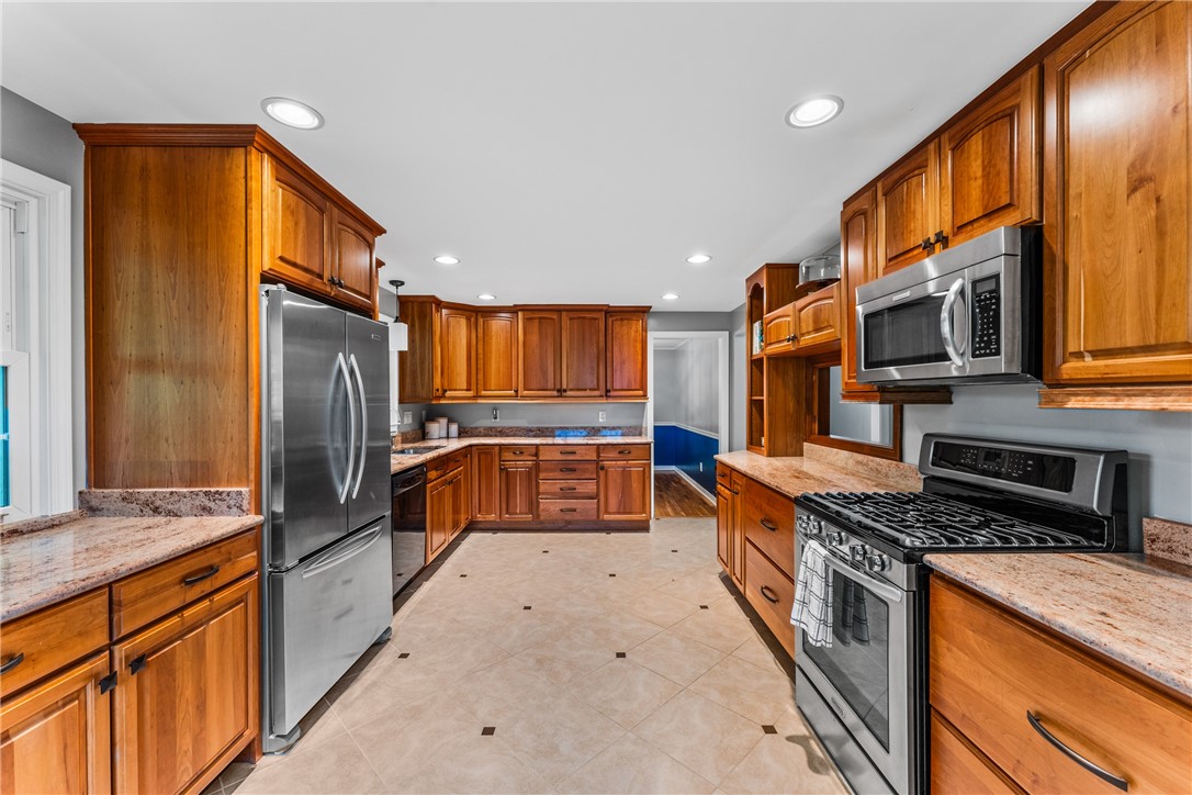 2408 E Springwood Drive