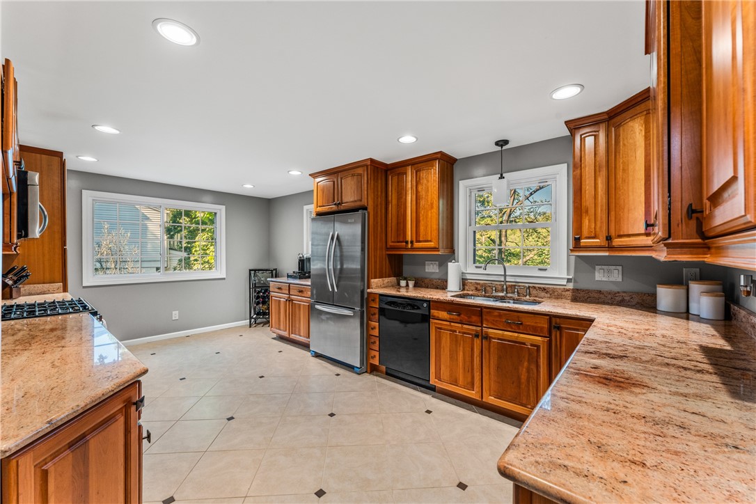 2408 E Springwood Drive