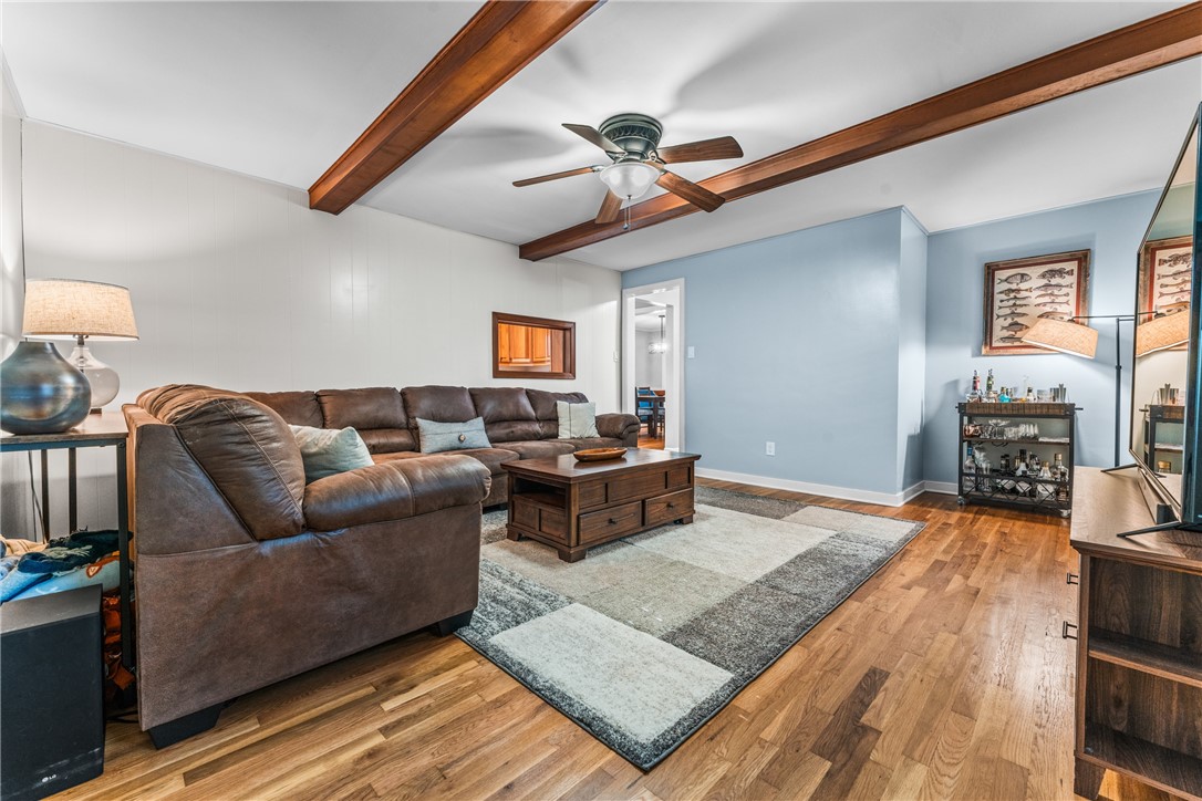 2408 E Springwood Drive