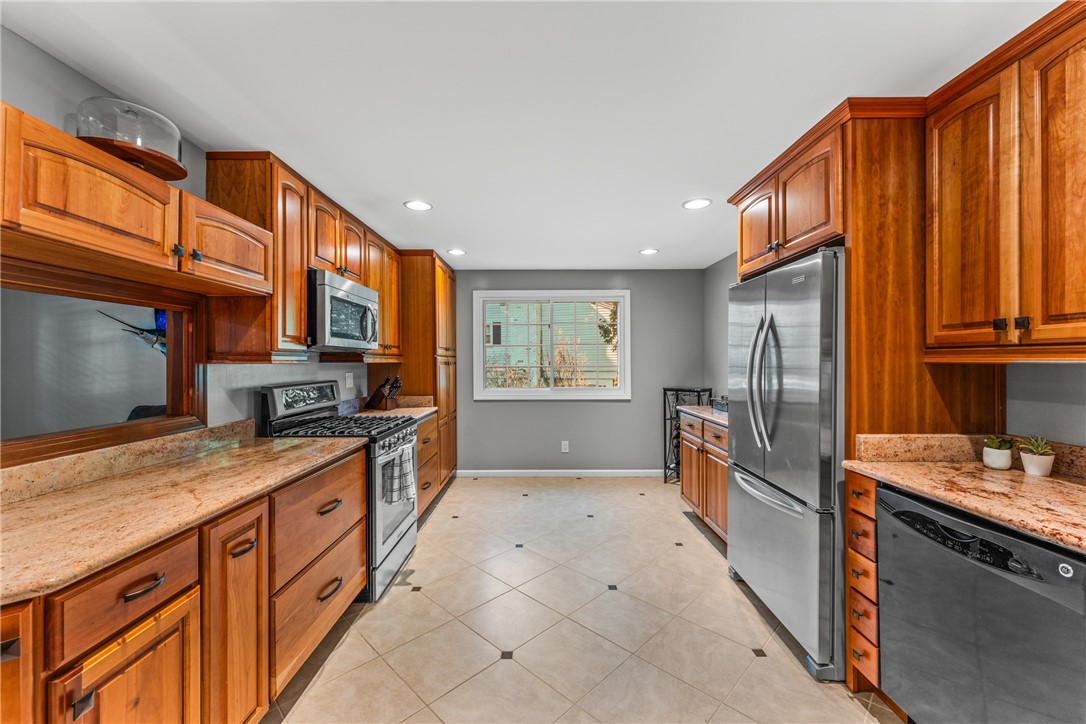 2408 E Springwood Drive