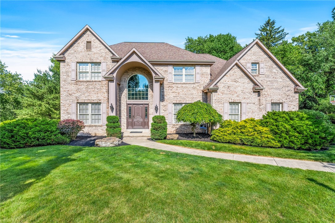 714 Lake Louise Ct