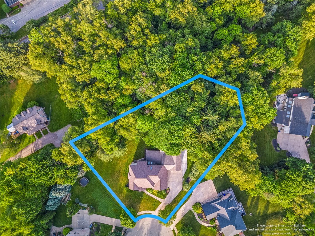 714 Lake Louise Ct
