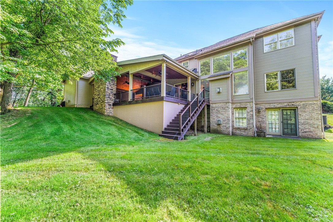 714 Lake Louise Ct