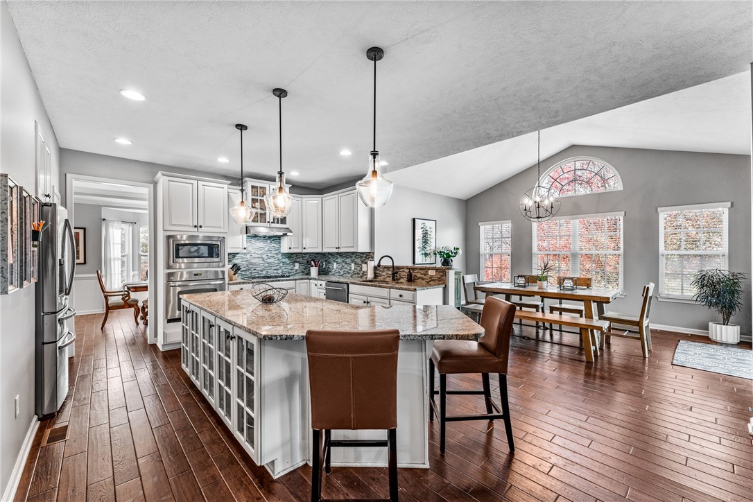 115 Pine Hollow Drive