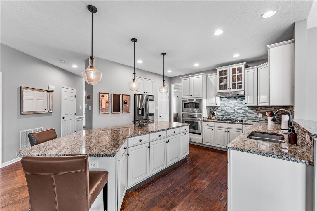 115 Pine Hollow Drive