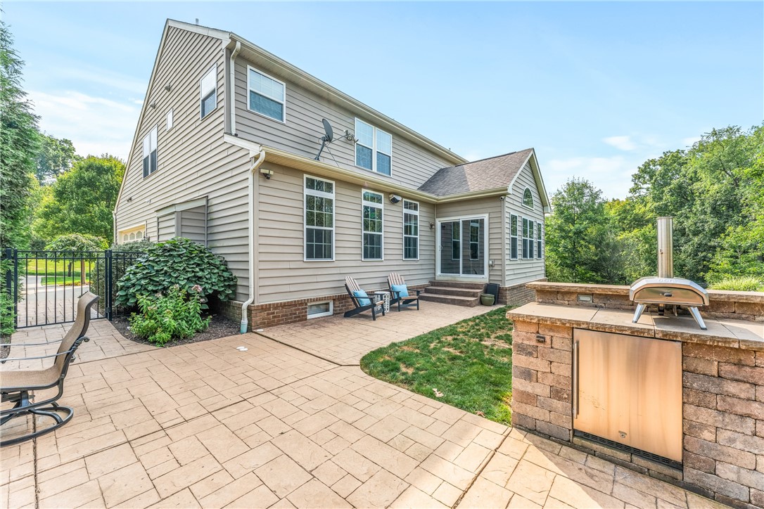 115 Pine Hollow Drive