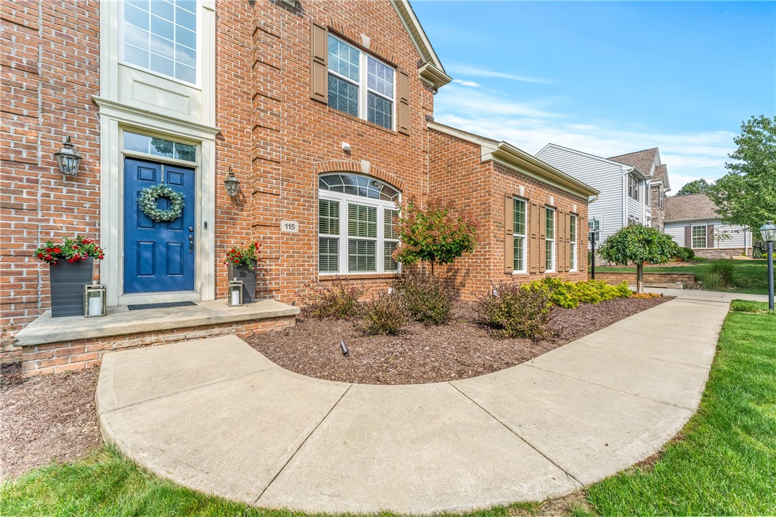 115 Pine Hollow Drive