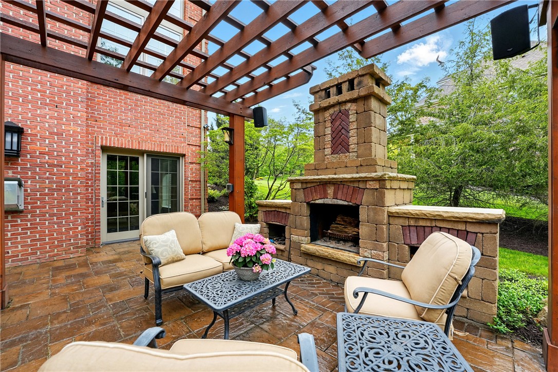 112 Mirage Drive