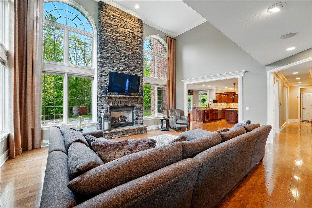 112 Mirage Drive