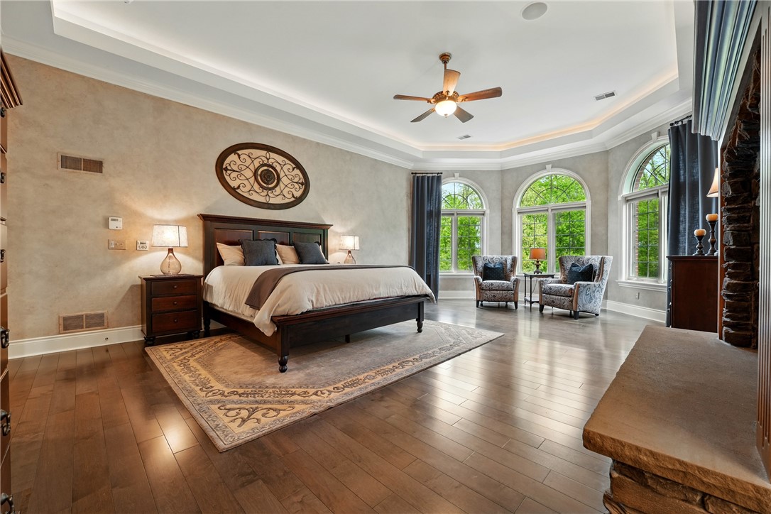 112 Mirage Drive