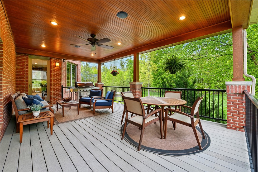 112 Mirage Drive