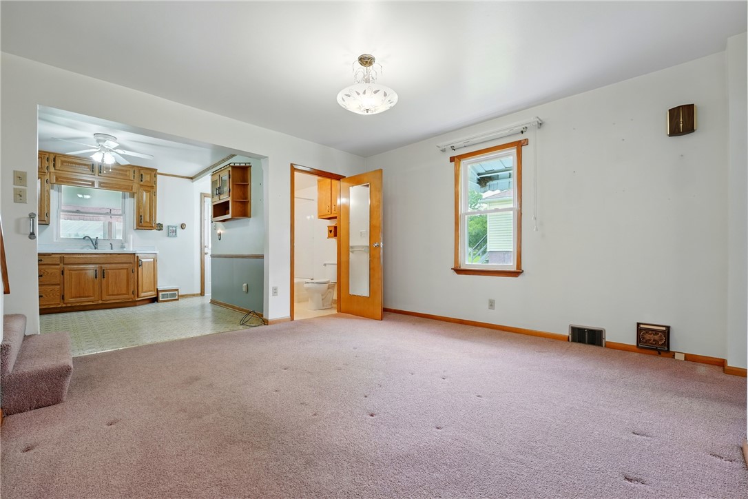 1104 Eisenhower Drive