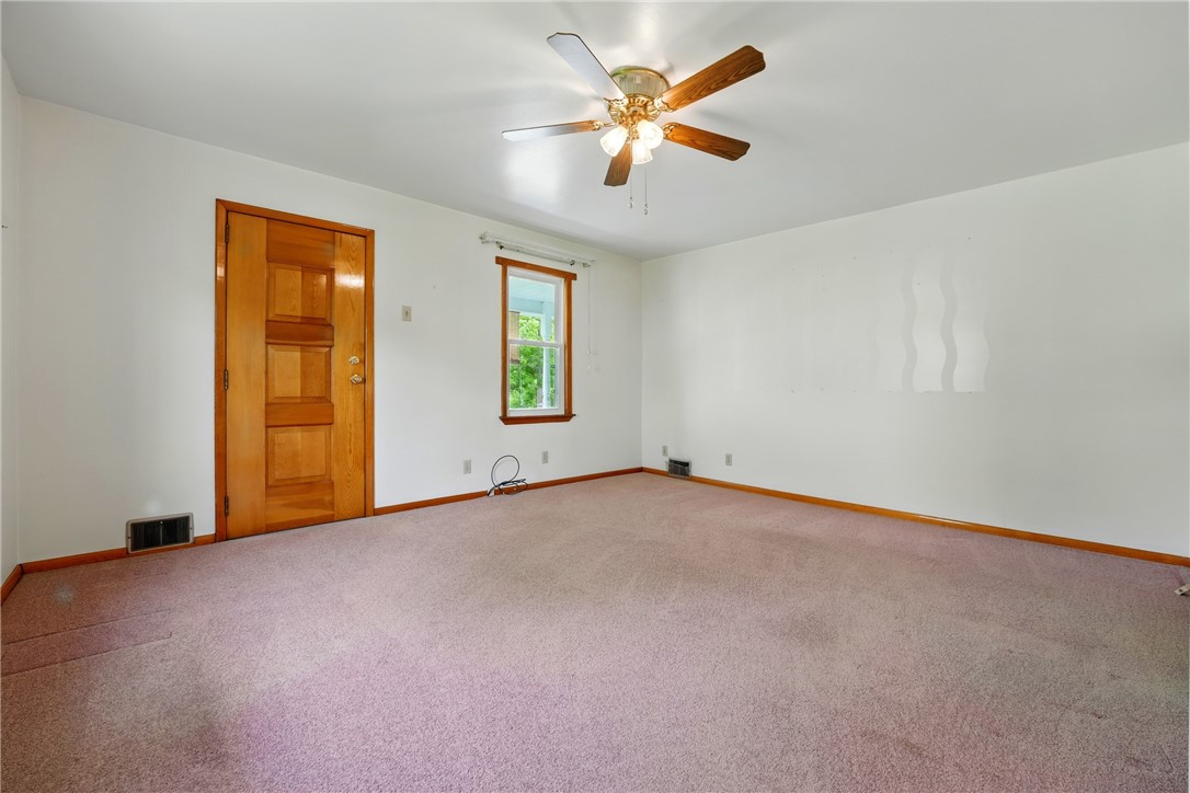 1104 Eisenhower Drive