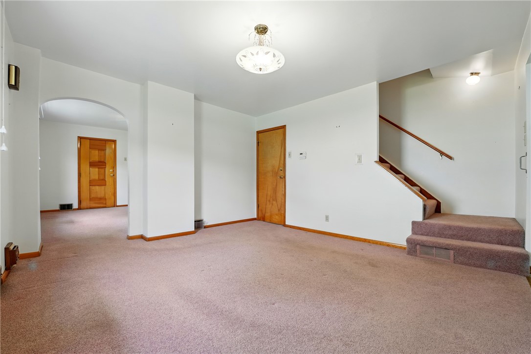 1104 Eisenhower Drive